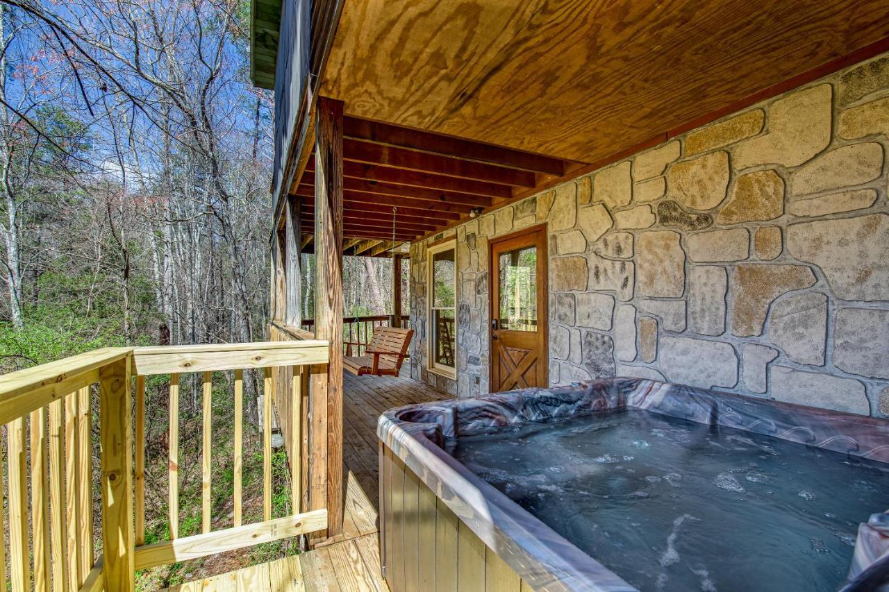 North Ridge Place Brand New Log Cabin With Hot Tub Great Location เซอเวียร์วีล ภายนอก รูปภาพ