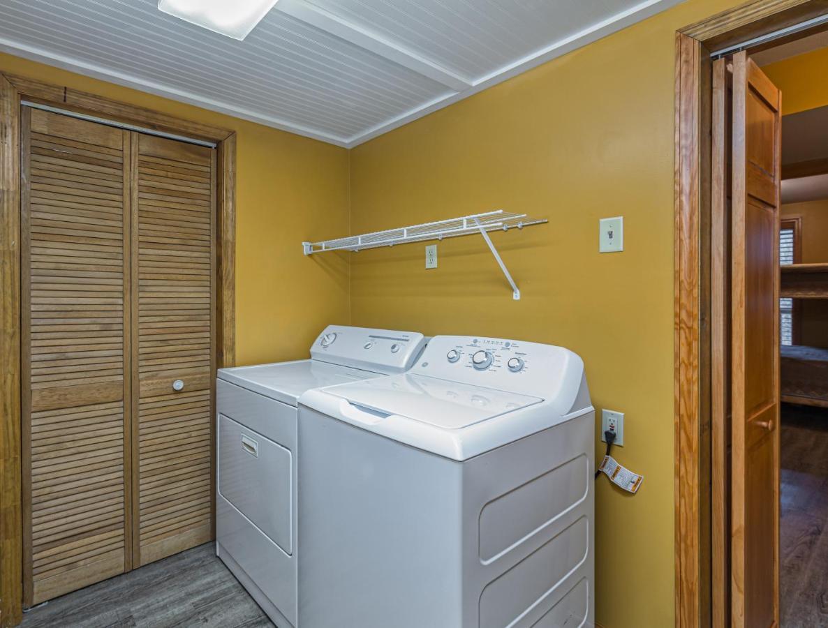 North Ridge Place Brand New Log Cabin With Hot Tub Great Location เซอเวียร์วีล ภายนอก รูปภาพ